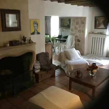 Maison De Sandrine Jumeauville